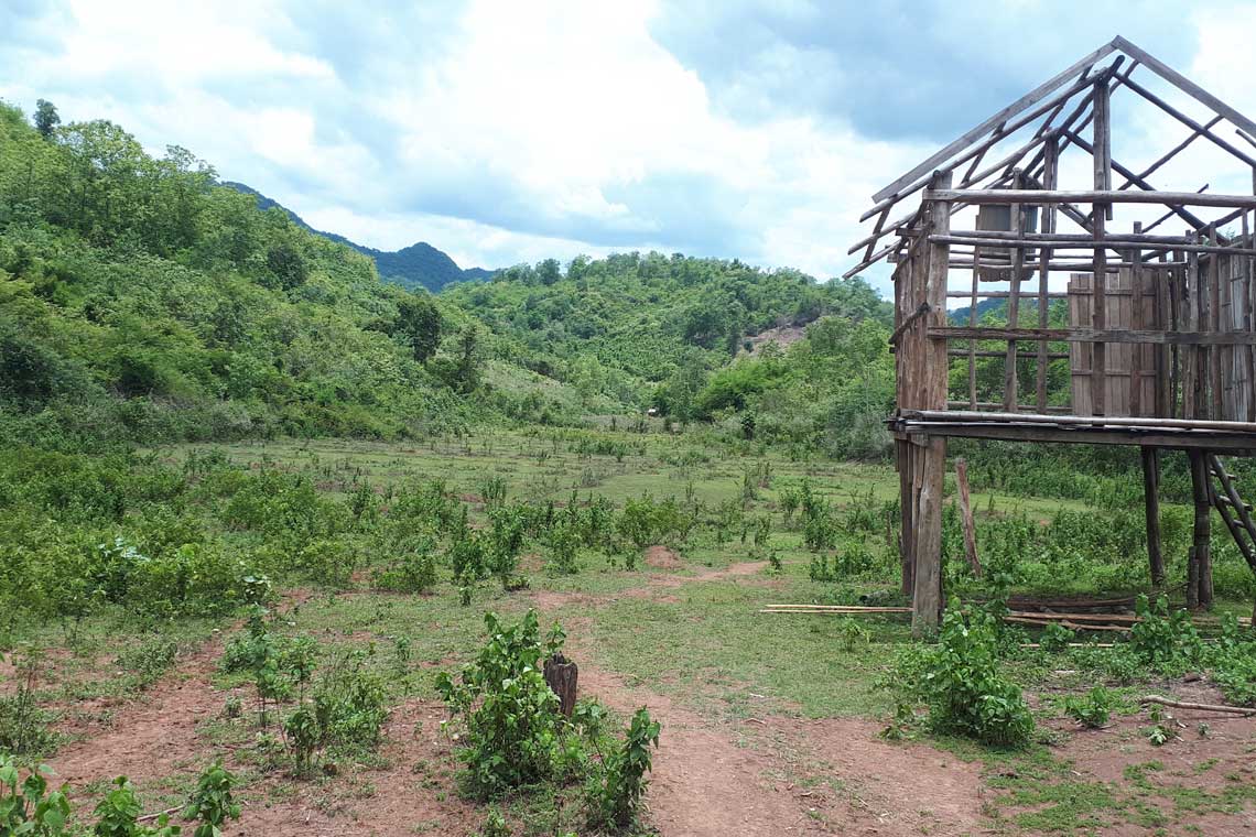 Cycling to Buddha Park (Xieng Khouang): A Scenic and Spiritual Journey with Golden Cycling Tours